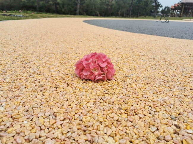 膠粘石地坪